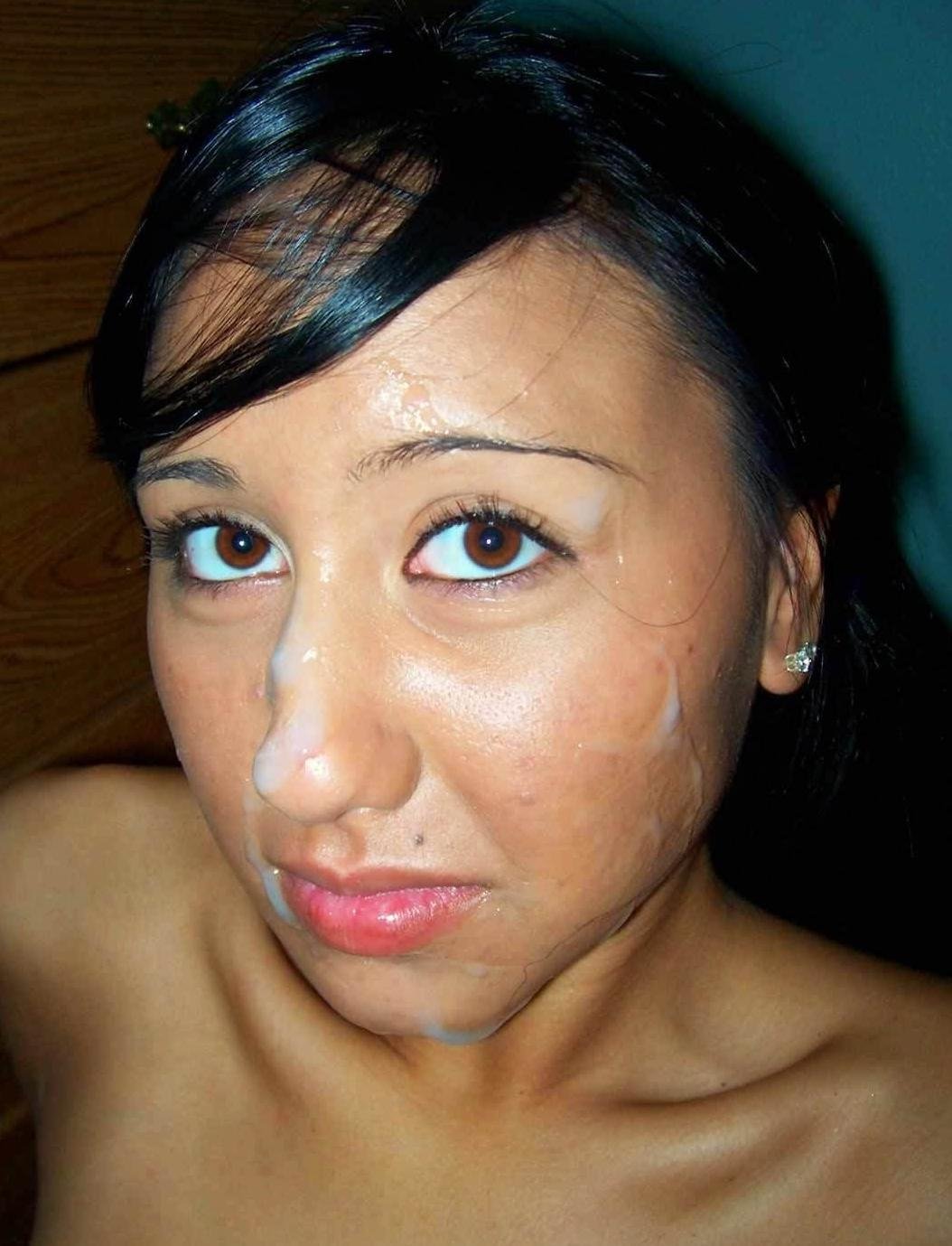 LinaBomba aus Basel-Landschaft,Schweiz